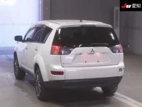 Mitsubishi OUTLANDER лот № 30035 оценка 3.5  с аукциона в Японии 1