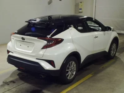 Toyota C-HR  с аукциона в Японии