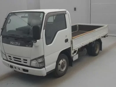 Isuzu ELF  с аукциона в Японии