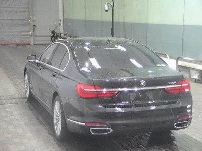 BMW 7-Series  с аукциона в Японии