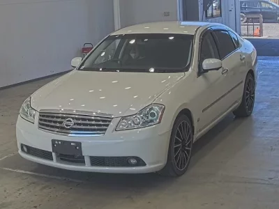 Nissan FUGA  с аукциона в Японии