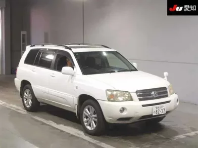 Toyota KLUGER  с аукциона в Японии