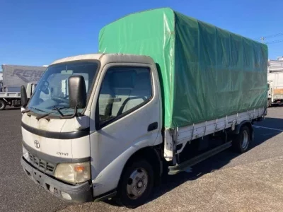 Toyota DYNA  с аукциона в Японии