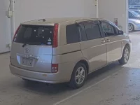 Toyota ISIS лот № 1779 оценка 3.5  с аукциона в Японии 1