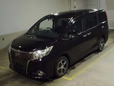 Toyota ESQUIRE  с аукциона в Японии