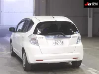 Honda FIT лот № 3005 оценка 3.5  с аукциона в Японии 1