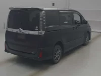 Toyota VOXY лот № 77025 оценка R  с аукциона в Японии 1