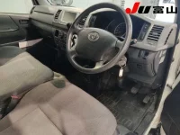 Toyota HIACE VAN лот № 5028 оценка 3.5  с аукциона в Японии 2