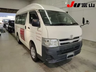 Toyota HIACE VAN  с аукциона в Японии
