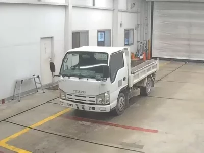 Isuzu ELF  с аукциона в Японии