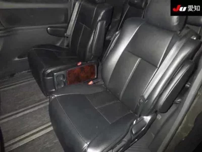 Toyota VELLFIRE  с аукциона в Японии