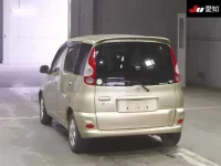 Toyota FUNCARGO лот № 30126 оценка 3.5  с аукциона в Японии 1