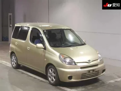 Toyota FUNCARGO  с аукциона в Японии