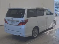 Toyota ALPHARD лот № 1796 оценка 3.5  с аукциона в Японии 1