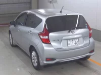 Nissan NOTE лот № 8002 оценка R  с аукциона в Японии 1