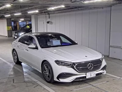 Mercedes-Benz E CLASS  с аукциона в Японии