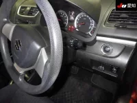 Suzuki SWIFT лот № 30203 оценка 3.5  с аукциона в Японии 2