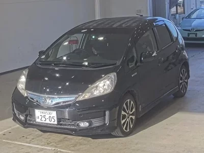 Honda FIT  с аукциона в Японии