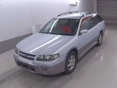 Nissan AVENIR WAGON