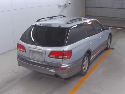 Nissan AVENIR WAGON