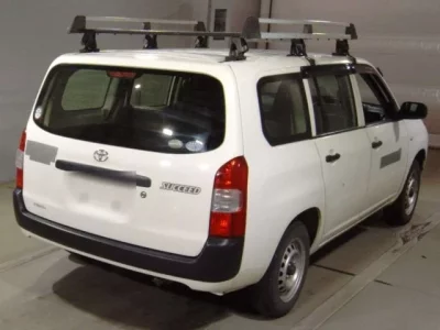 Toyota SUCCEED  с аукциона в Японии