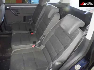 Volkswagen GOLF TOURAN