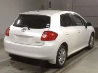 Toyota AURIS лот № 2123 оценка 4  с аукциона в Японии 1