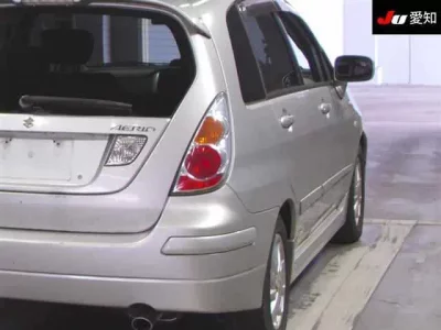 Suzuki AERIO  с аукциона в Японии