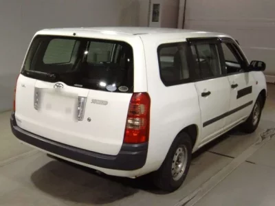 Toyota SUCCEED  с аукциона в Японии