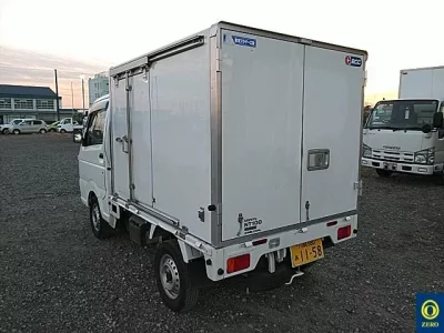 Nissan CLIPPER TRUCK