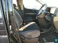 Nissan ELGRAND лот № 32 оценка 3.5  с аукциона в Японии 3