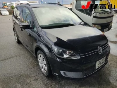 Volkswagen GOLF TOURAN  с аукциона в Японии