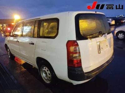 Toyota SUCCEED  с аукциона в Японии