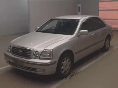 Toyota PROGRES  с аукциона в Японии