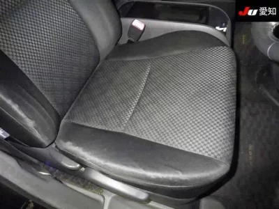 Toyota NOAH  с аукциона в Японии