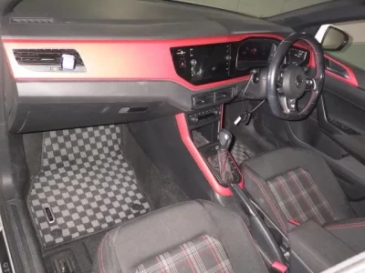 Volkswagen POLO  с аукциона в Японии