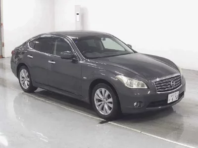 Nissan FUGA  с аукциона в Японии
