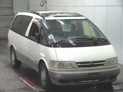 Toyota ESTIMA  с аукциона в Японии