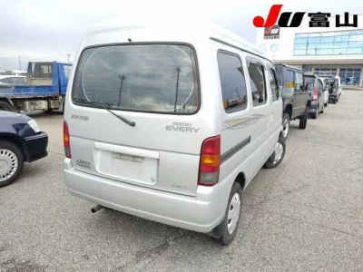 Suzuki EVERY  с аукциона в Японии