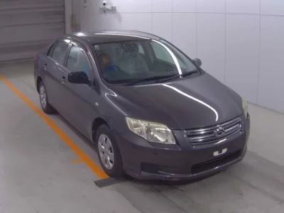 Toyota COROLLA AXIO  с аукциона в Японии
