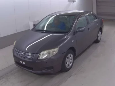 Toyota COROLLA AXIO  с аукциона в Японии