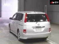 Toyota ISIS лот № 30437 оценка 3.5  с аукциона в Японии 1