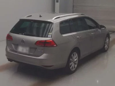 Volkswagen GOLF VARIANT