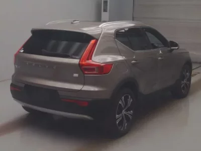 Volvo XC40  с аукциона в Японии
