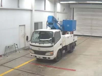 Toyota DYNA  с аукциона в Японии