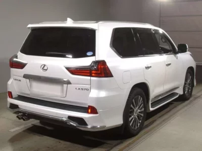 Lexus LX