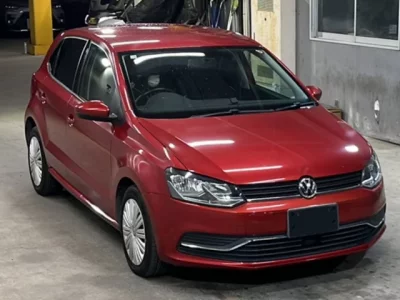 Volkswagen POLO  с аукциона в Японии