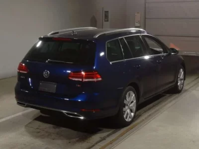 Volkswagen GOLF VARIANT