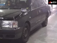 Toyota CROWN COMFORT лот № 30524 оценка 3  с аукциона в Японии 5