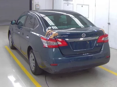 Nissan SYLPHY  с аукциона в Японии